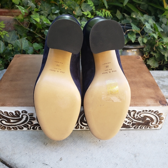 Timeless Chic Navy Italian Suede Rag & Bone Bootie - Picture 7 of 8